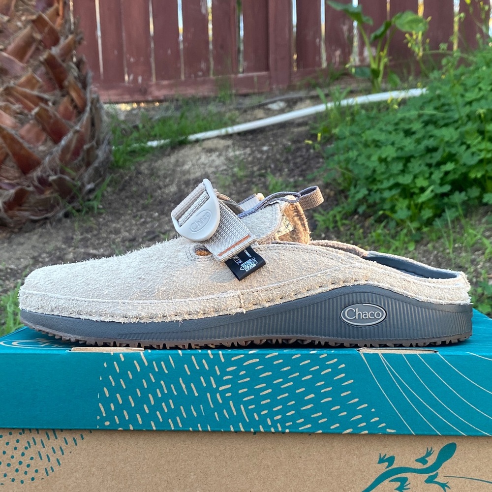 NWOT Chaco mules